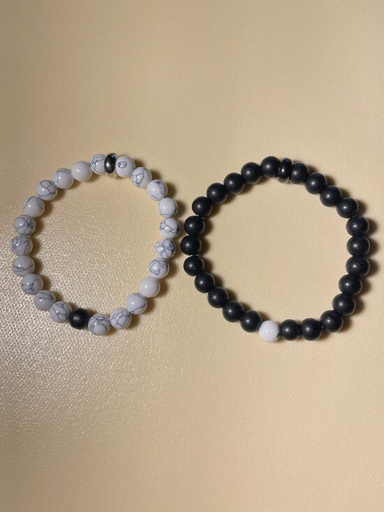 Yin-Yang Half Heart Accent Beaded Bracelet Set - Picture 5 of 5